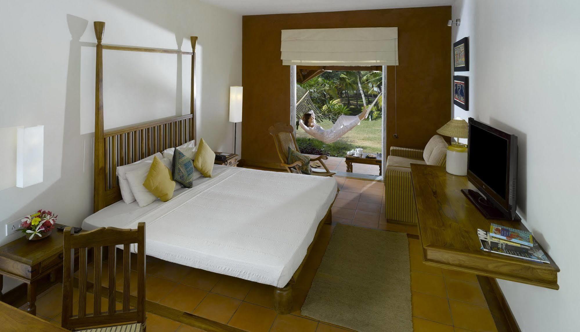 Poovar Island Resort Екстериор снимка