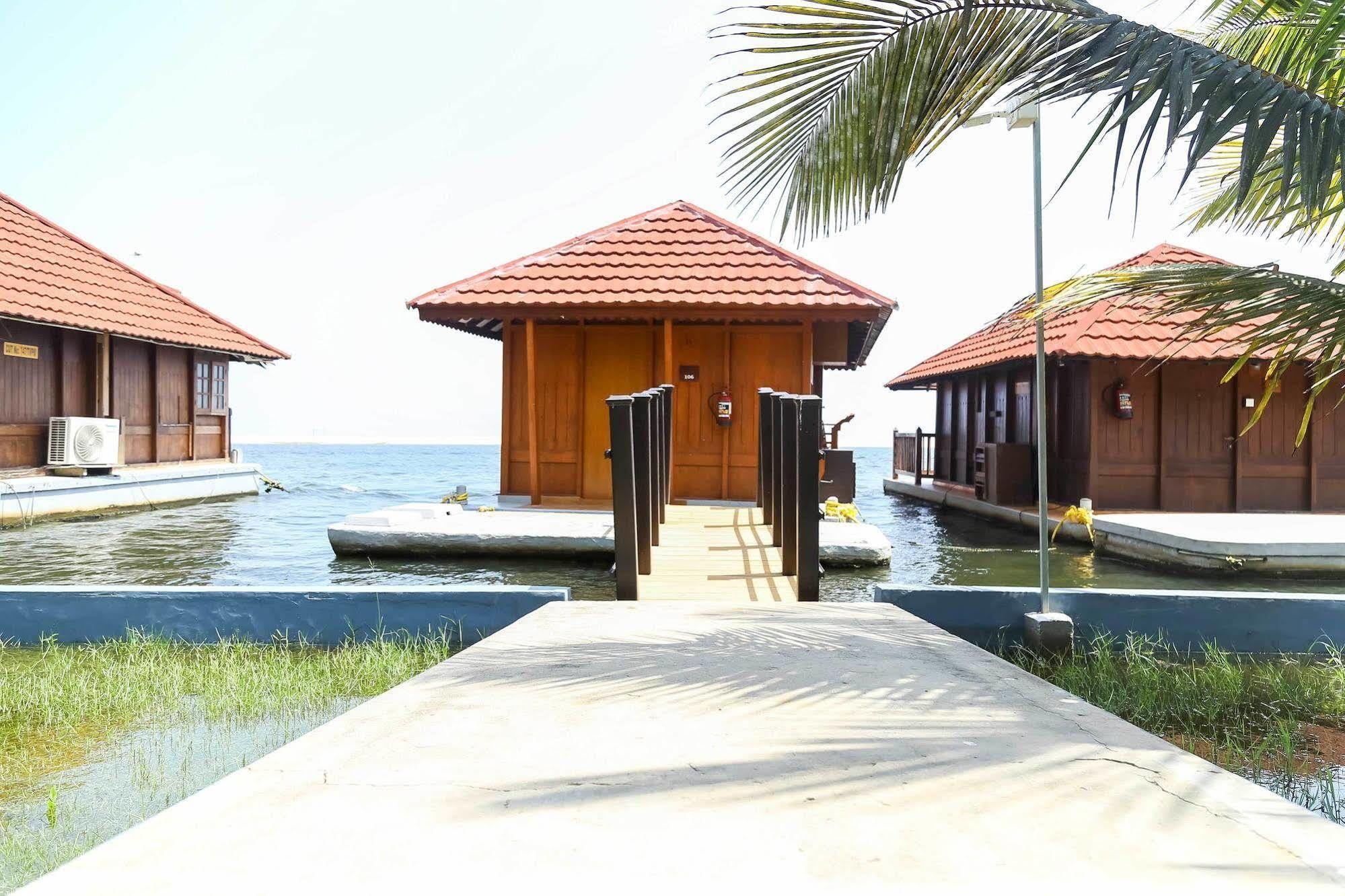 Poovar Island Resort Екстериор снимка