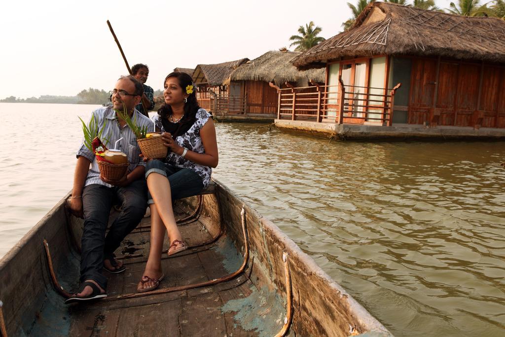 Poovar Island Resort Екстериор снимка